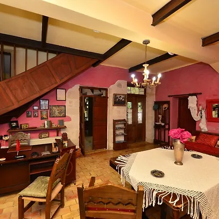 Viglatoras Apartment *