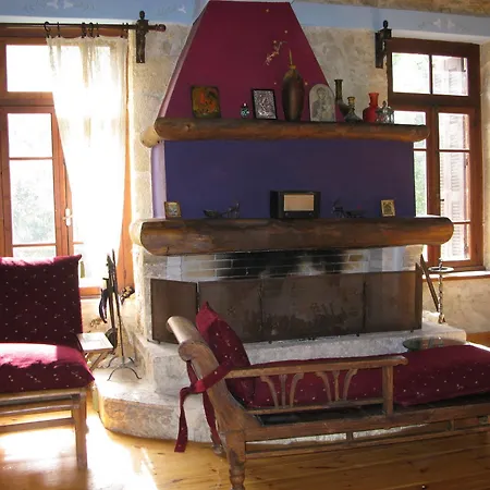 Apartment Viglatoras Sárkhos