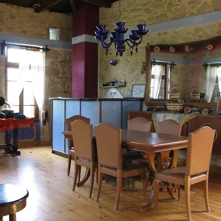 Apartment Viglatoras Sárkhos